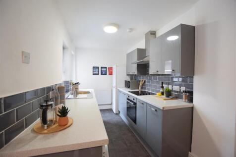 27/28 - Rudgard Lane - Student House photo 4