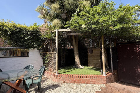 rear garden d
