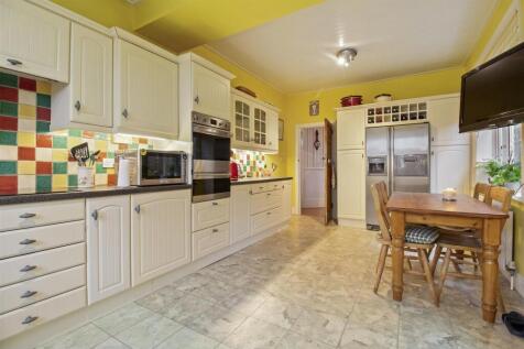 33 Parkfield Road-015.jpg