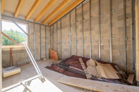 NEWLY BUILT MODERN VILLA IN UNIQUE LOCATION OF SELVA 