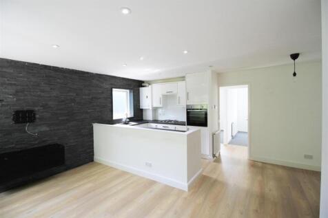 Kitchen area.jpg
