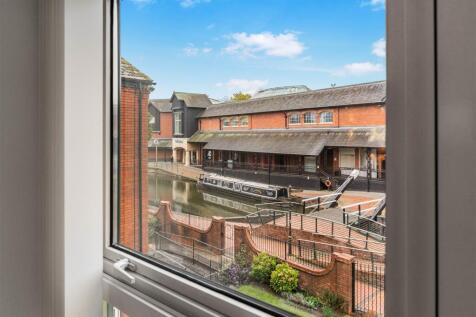 51 Chamberlaine Court, Banbury-7.jpg