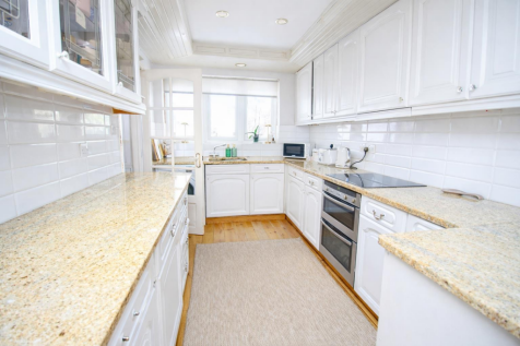 Fitted Kitchen