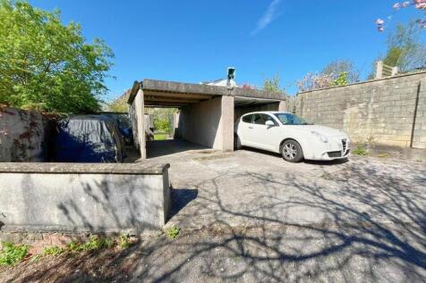 Parking to the rear.jpg