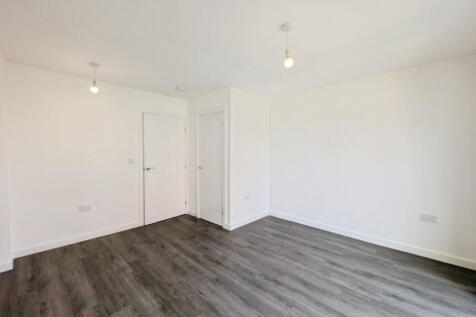 Farmstead Lane, Snelsmoor Village, Chellaston, Derby photo 3