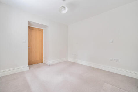 1376315-15-690c86...