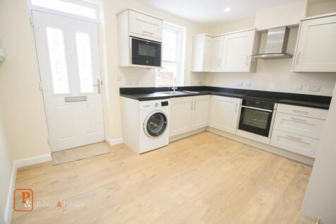 Wickham Road, Colchester, Essex, CO3 photo 4