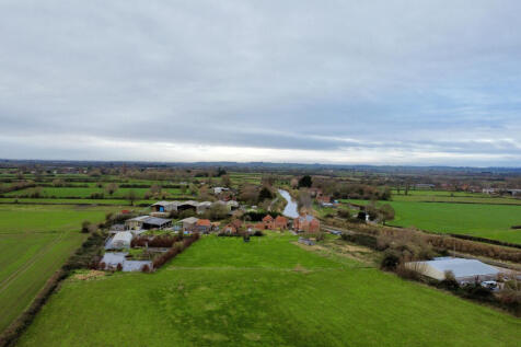 dji_fly_20251126_142752_503_1764759205803_photo_op