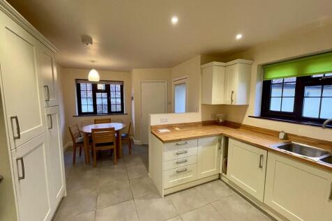 3e5646de-1370-4b2...