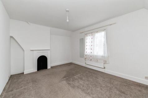Great North Rd, Welwyn Garden City AL8 photo 5