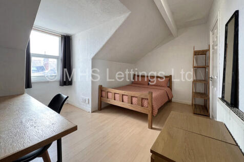 4 Burchett Grove, Leeds, LS6 2JA photo 4