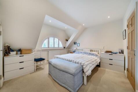 27 Moat Lane, Towcester