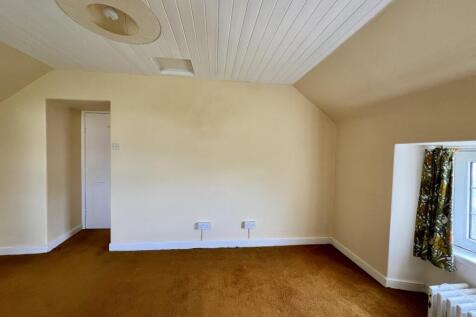 Kirkmulloch, 1 Wayside, Dalry - Williamson and Hen