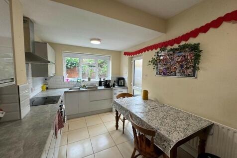 Elmsthorpe Avenue, Nottingham, Nottinghamshire, NG7 photo 2