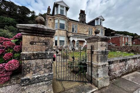 Gardens/Outhouse Buildings