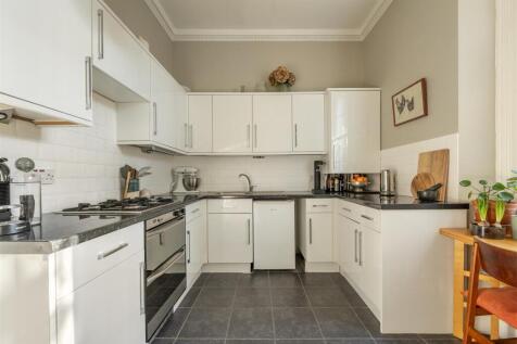1 bed, 1 bath Flat in london - Photo 4