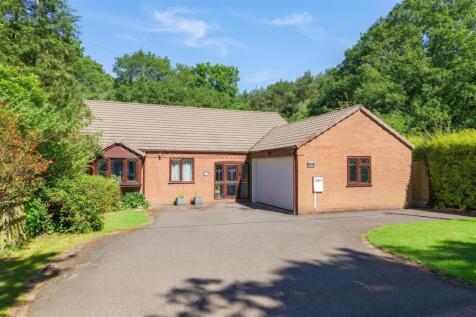 Birchley Heath Road, Birchley Heath