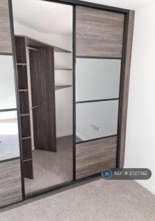 Walk-In Wardrobe