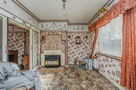 82 Castlewood Road, Salford, Greater Manchester, M7 3GW