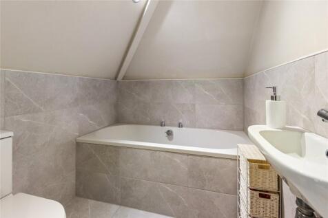 Bedroom 4 Ensuite