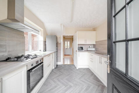 1299758-3-68386af...