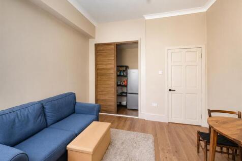 GR 55 Taylors Lane Dundee-4.jpg