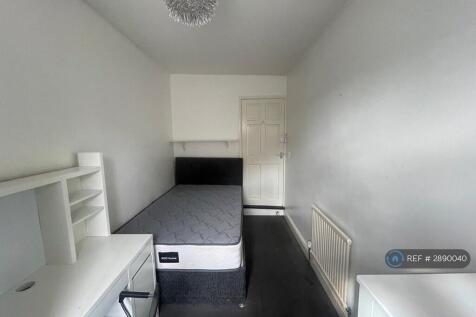 Bedroom 4-2