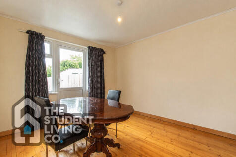 Runswick Drive, Wollaton photo 4