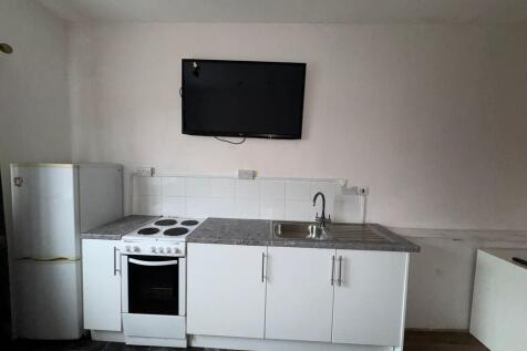 Studio Flat, Cyprus Road, N3 3RY photo 4