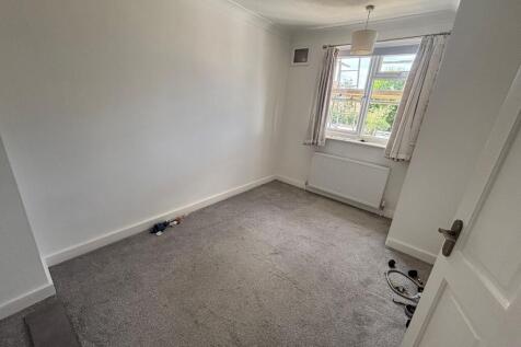 Mancroft Road, Caddington, LU1 photo 5