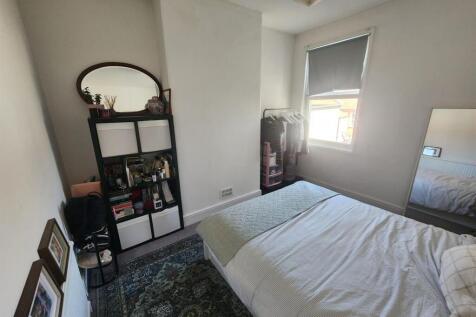 Bedroom 3.jpg