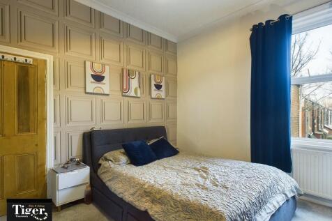 CAM02176G0-PR0176...