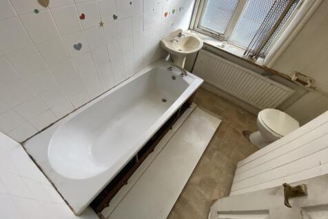 Bathroom T202609251008.jpg