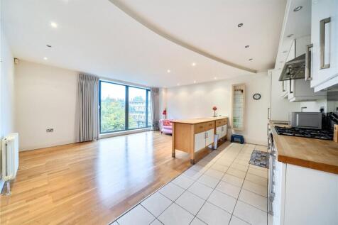 Kitchen/Reception