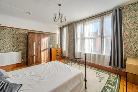 1385363-6-6929aae...