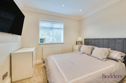 b016755c-f77b-4b7...