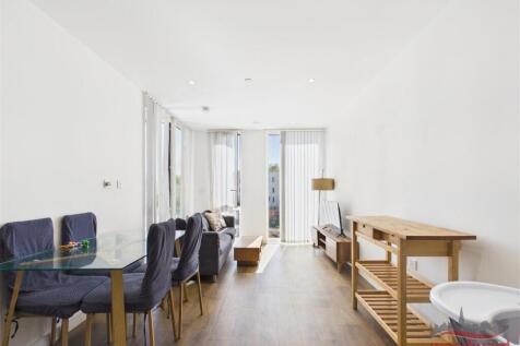 Kitchne/Living Area