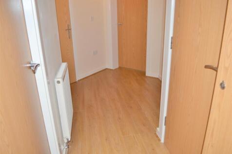 Hallway.JPG