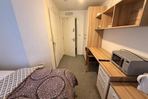 Kingsley Park Terrace, NORTHAMPTON photo 3
