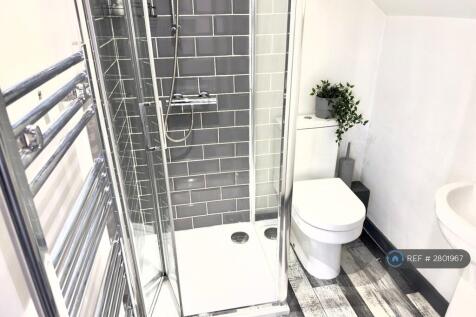 Room 4 Ensuite Kitchenette