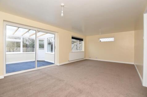2 Jefferstone Gdns Internal (11).JPG