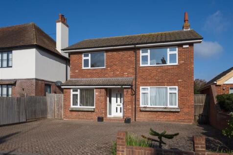 4-bed detached on Queens Road, Tankerton, Whitstable, £2,450/mo