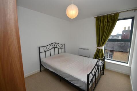 Flat 20 Harding House, Harding Street, SN1 photo 3