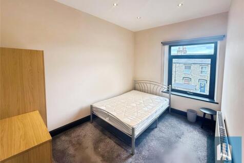 Orchard Terrace, Newsome, Huddersfield, HD4 photo 4
