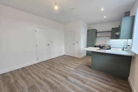 Globe Court, Stone ST15 8JG photo 3