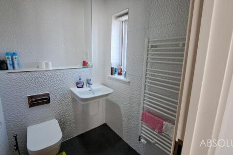 En suite shower room