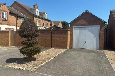 Garage &amp; Parking