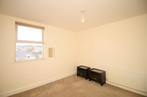 Flat 3, 22a Derby Road