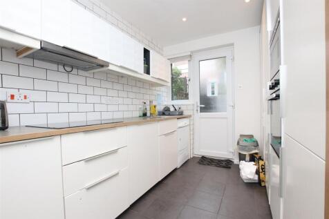 Kitchen.JPG