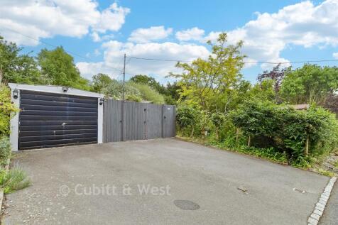 Driveway/Parking